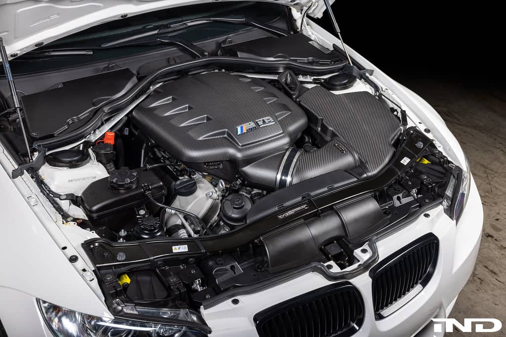 Kies-Motorsports iND Distribution Eventuri BMW E9X M3 (S65) Black Carbon Inlet Plenum - Matte
