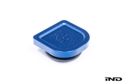 Kies-Motorsports IND Distribution Goldenwrench Blackline Performance BMW M Car G-Chassis Washer Fluid Cap
