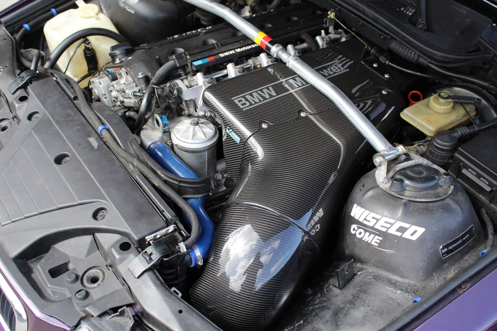 Kies-Motorsports IND Distribution Karbonius E36 M3 (Euro S50) Carbon Airbox