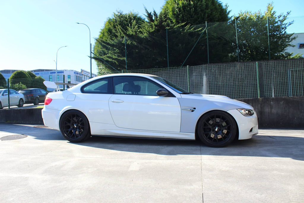 Kies-Motorsports IND Distribution Karbonius E92 M3 Carbon OEM Style Fender Set