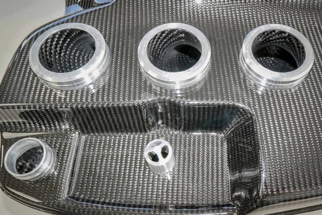 Kies-Motorsports IND Distribution Karbonius E9X M3 (S65) Carbon Inlet Plenum - Race