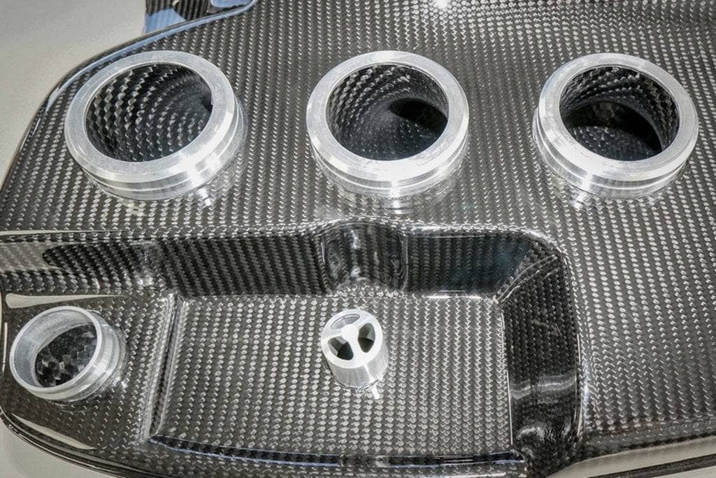 Kies-Motorsports IND Distribution Karbonius E9X M3 (S65) Carbon Inlet Plenum - Race