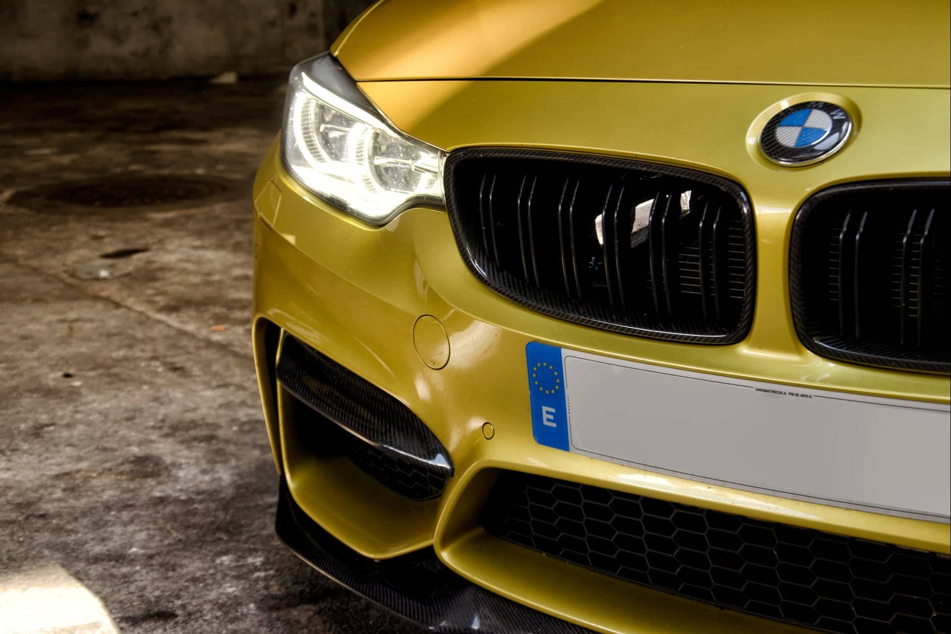 Karbonius F8X M3 / M4 Carbon Fiber Front Grille Set Secondary image