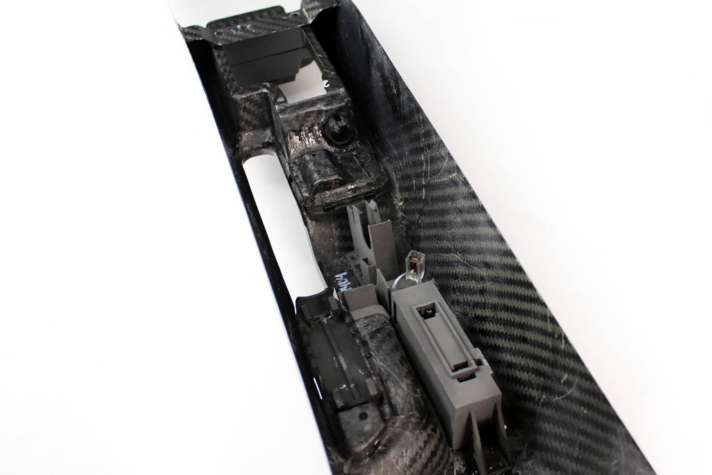 Kies-Motorsports IND Distribution Karbonius Porsche 997 / 987 Carbon Front Center Console