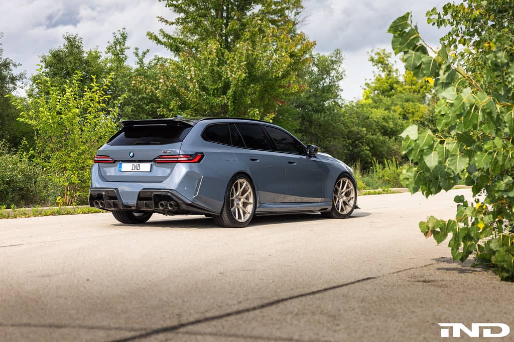 Kies-Motorsports IND Distribution TREVORA G99 M5 / G61 Carbon Fiber PR-1 Rear Roof Spoiler