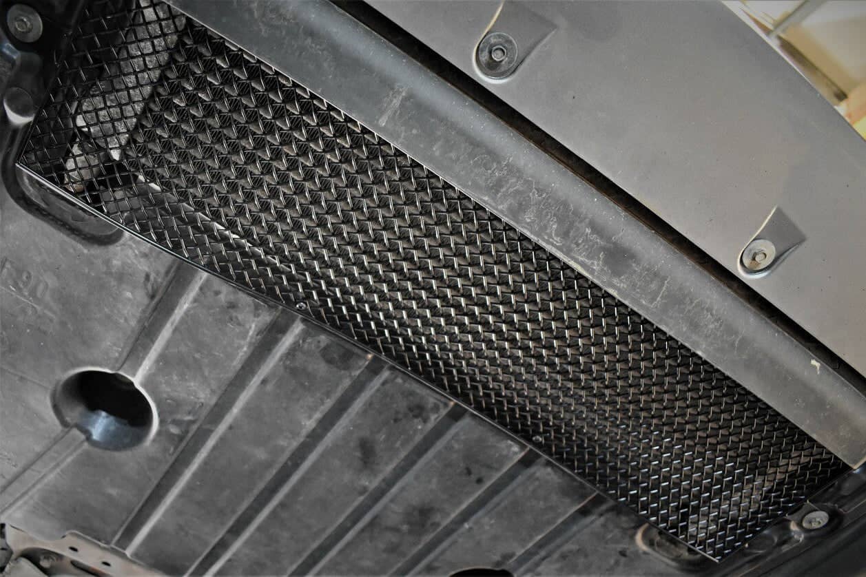 Kies-Motorsports IND Distribution Zunsport G8X M2 / M3 / M4 Oil Cooler Grille