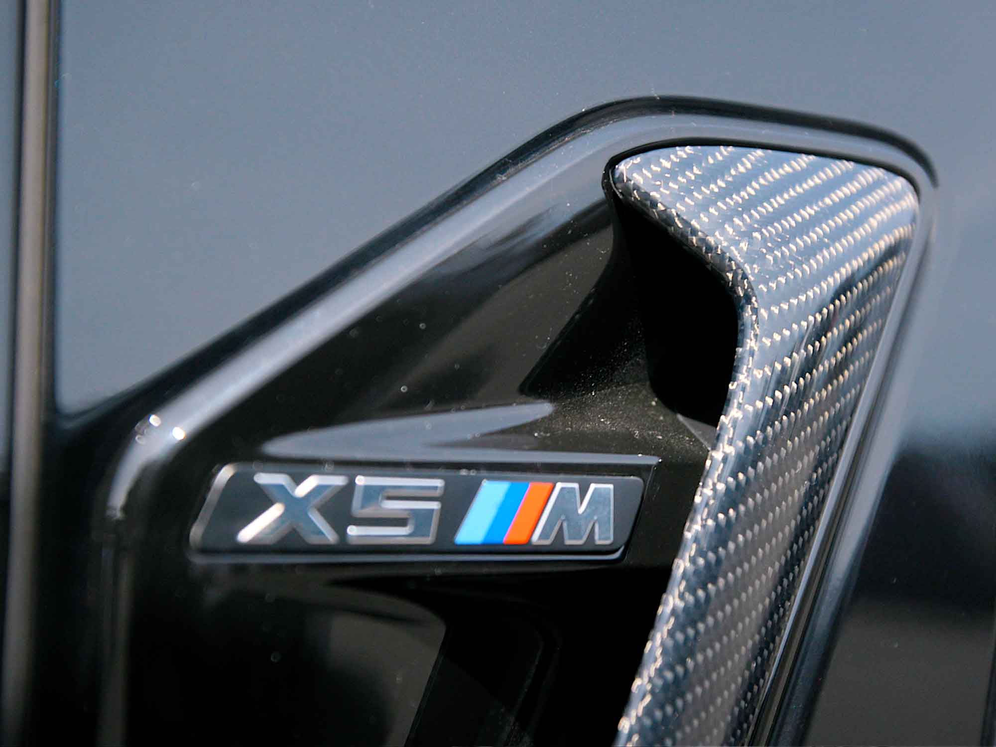 Kies Carbon Fiber Vent Trim for F95 X5M Secondary image