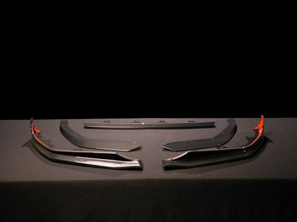 Kies Motorsports — detailed texture shot of Kies G20 M340i 3/5 Piece Pre-LCI Carbon Fiber Front Lip