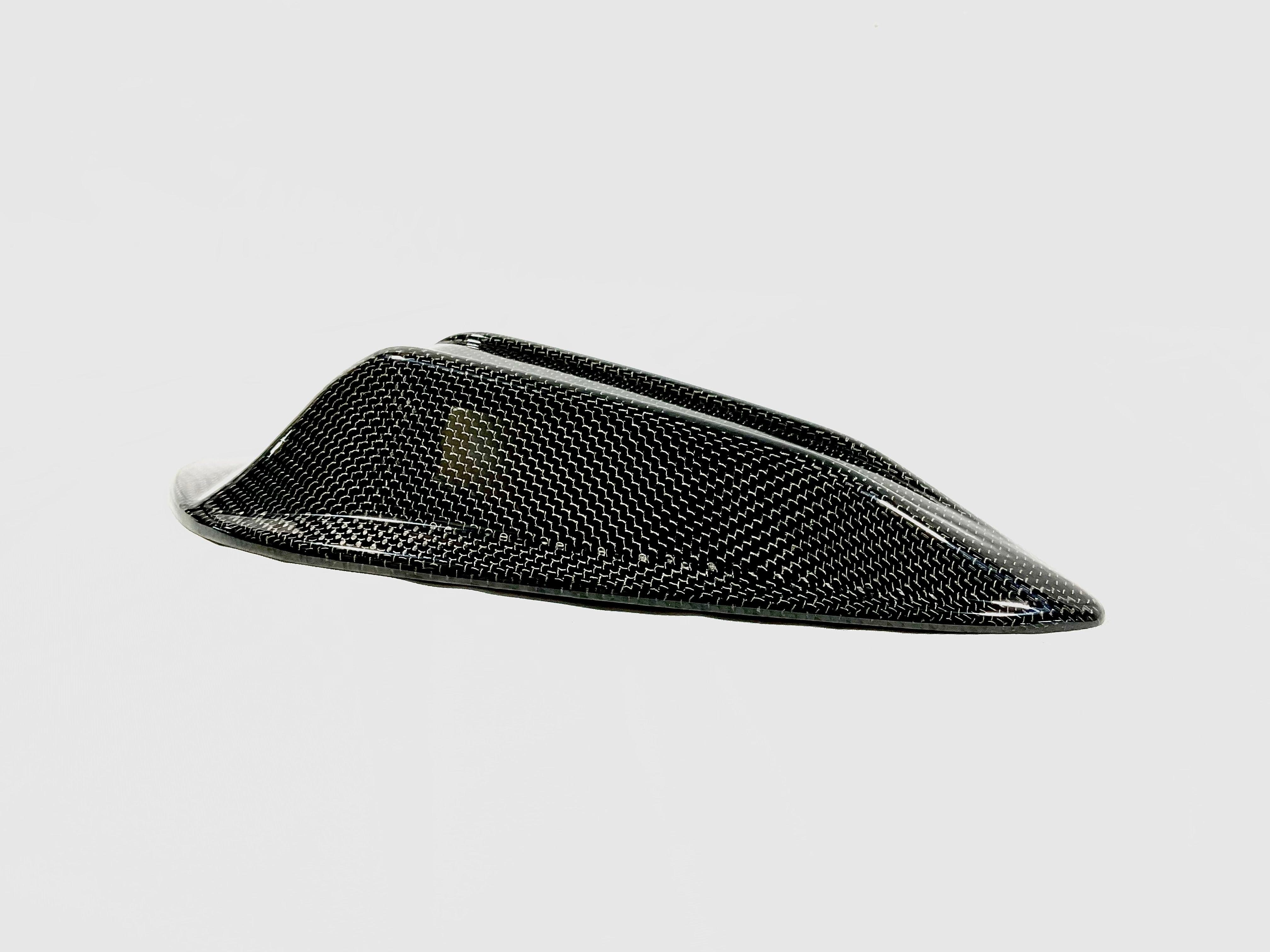 Kies Carbon BMW 1x1 Carbon Fiber Shark Fin Antenna Overlay - G Series (LCI) Secondary image