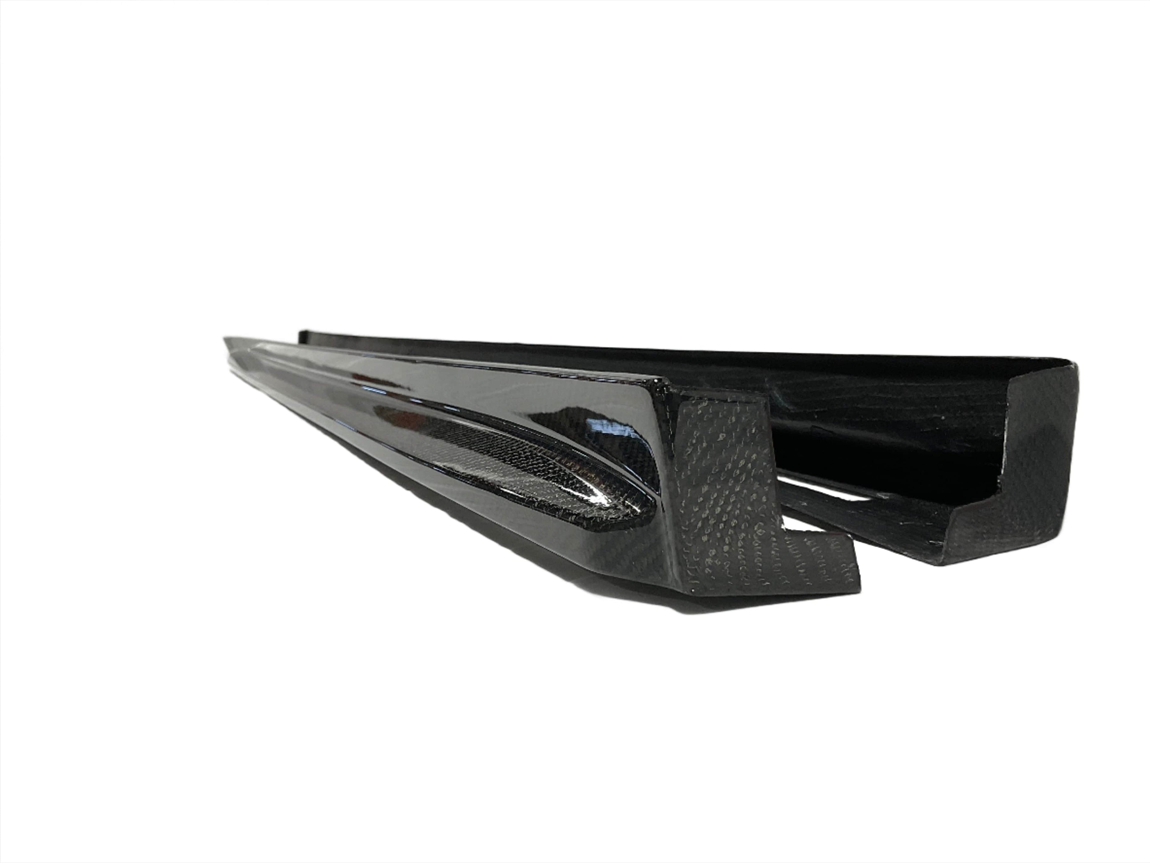 Kies Motorsports — close-up detail of Kies Carbon F97/F98 X3M/X4M 2019-2021 M Style Dry Carbon Fiber Side Skirts (Pre-LCI)