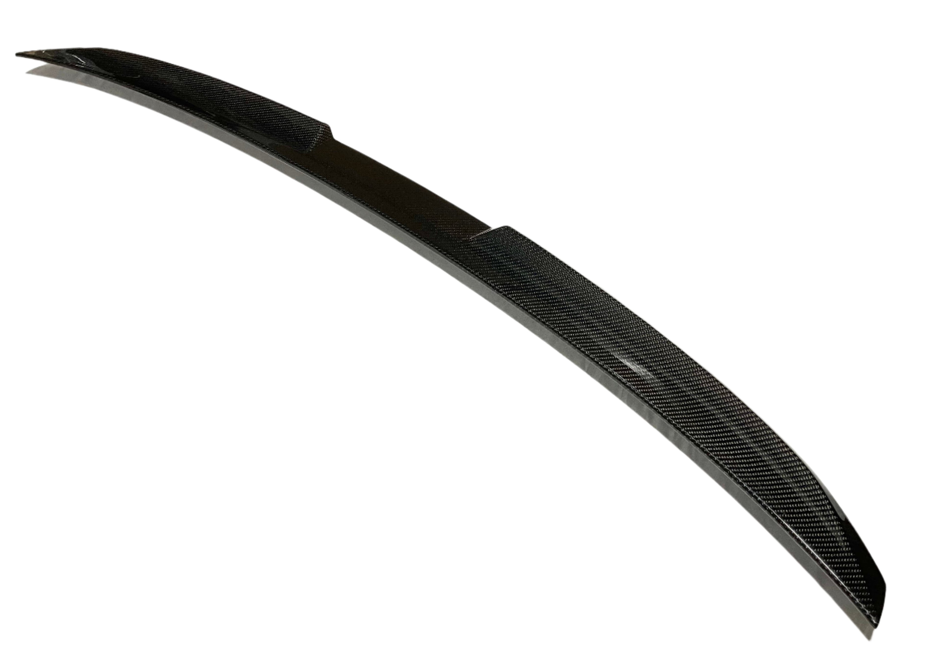 Kies Motorsports — close-up detail of Kies Carbon Fiber Modern Performance Style Trunk Lip for BMW 5 Series G60 i5/ G90 M5