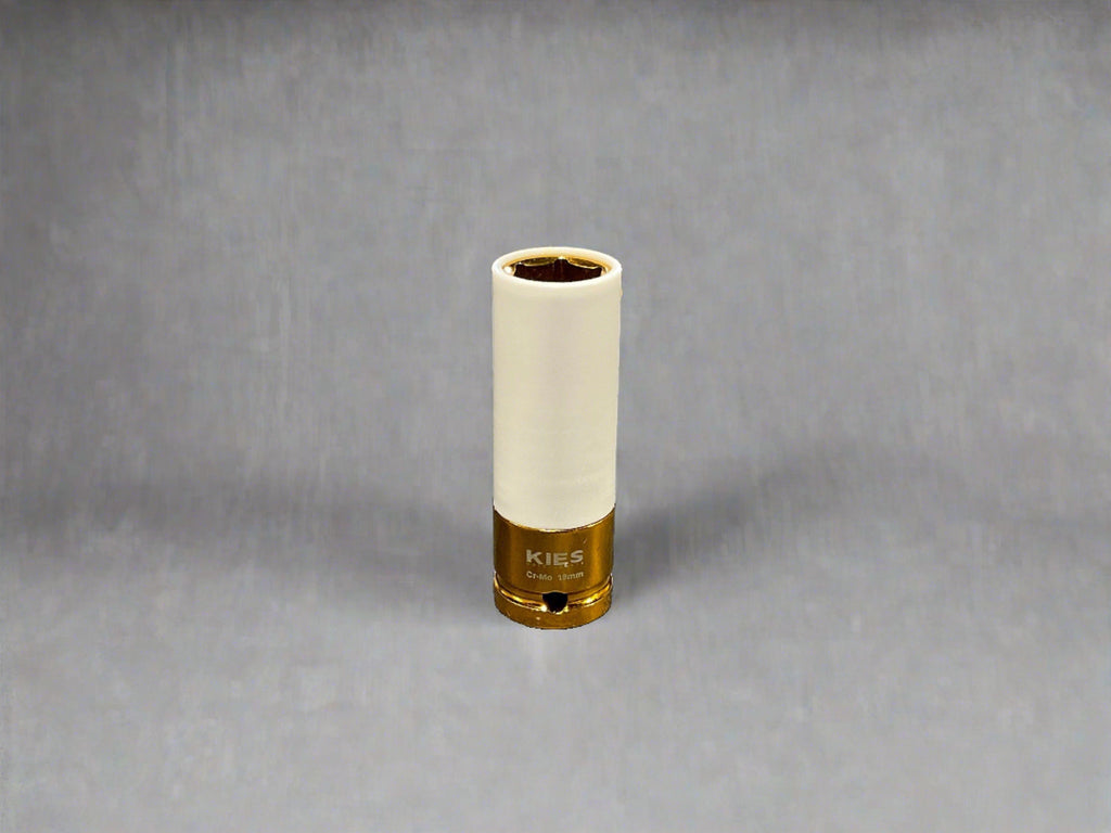Kies Motorsports — Kies 19mm protective wheel socket close-up showing nylon sleeve and internal 6-point design