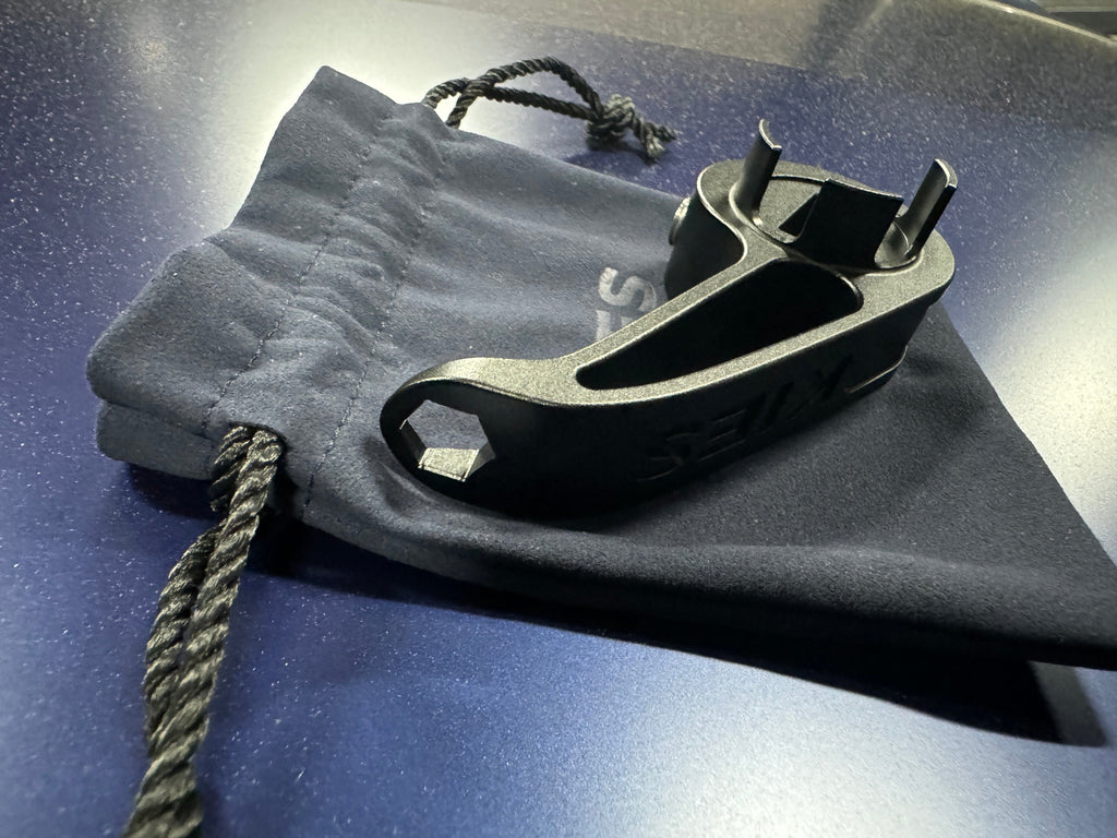 Kies Motorsports — additional view of KIES Quick Release Hood Latch in Stealth Black for G8x/G2x/G42/A90