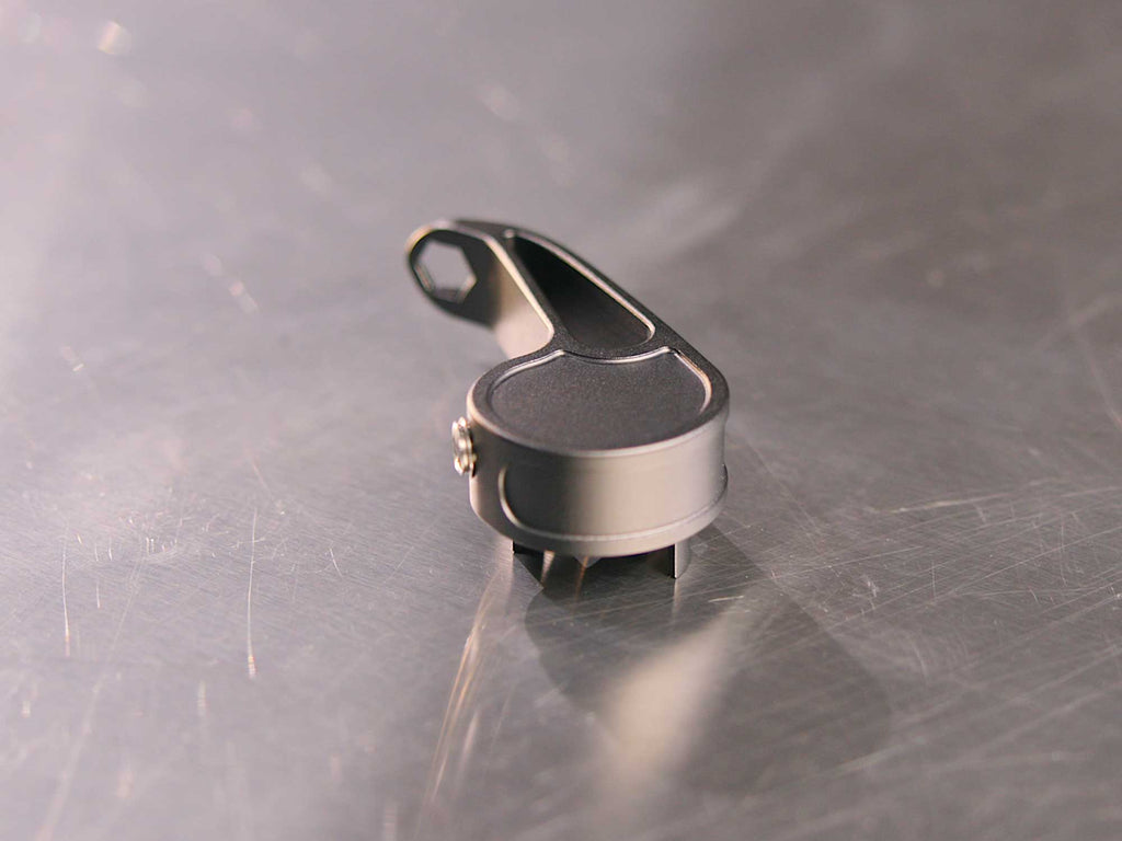 Kies Motorsports — additional view of KIES Quick Release Hood Latch in Stealth Black for G8x/G2x/G42/A90