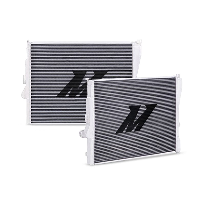 Mishimoto 99-06 BMW 323i/323i/328i/330i w/ Auto Transmission Performance Aluminum Radiator Secondary image