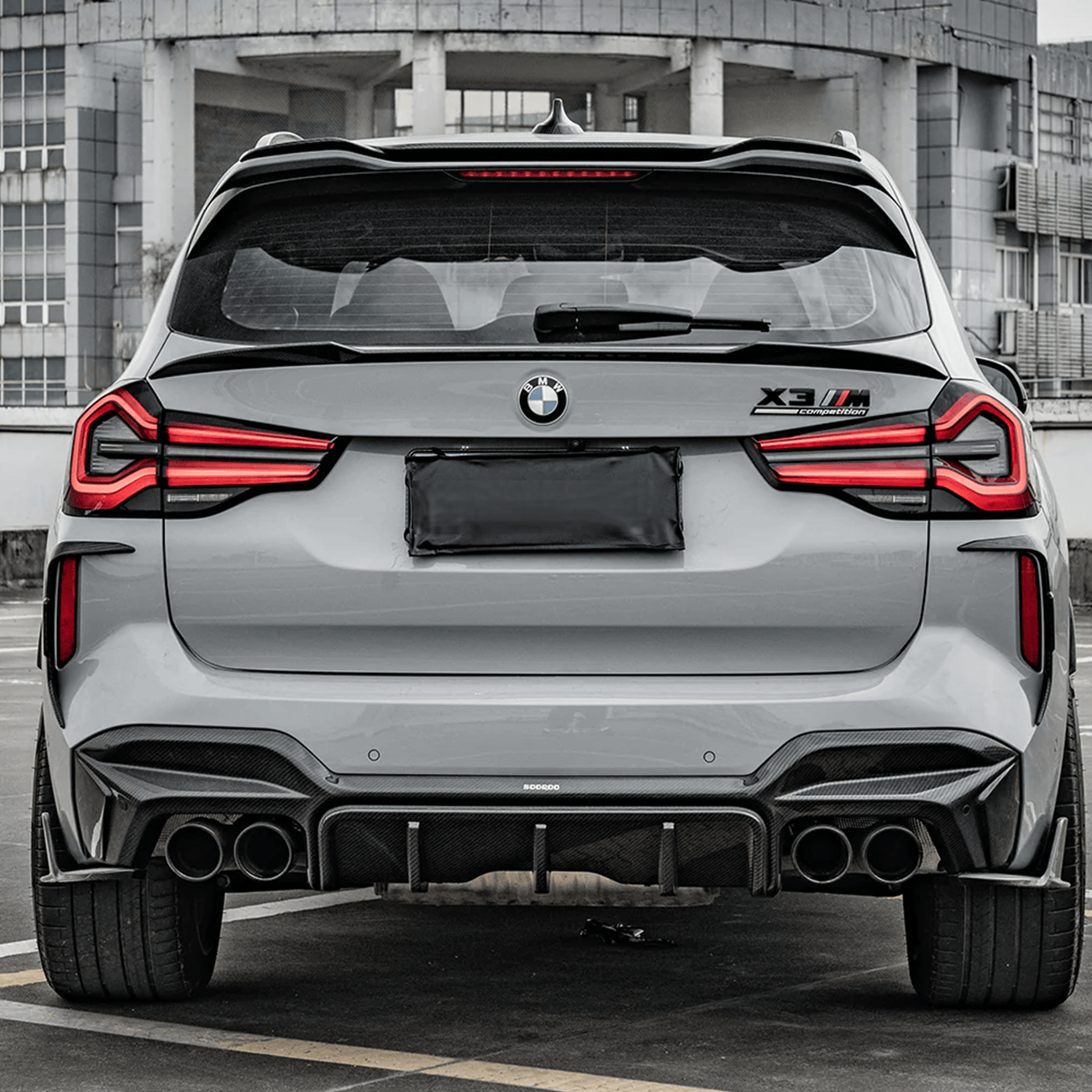 F97 X3M LCI SQ Style Dry Carbon Diffuser Secondary image