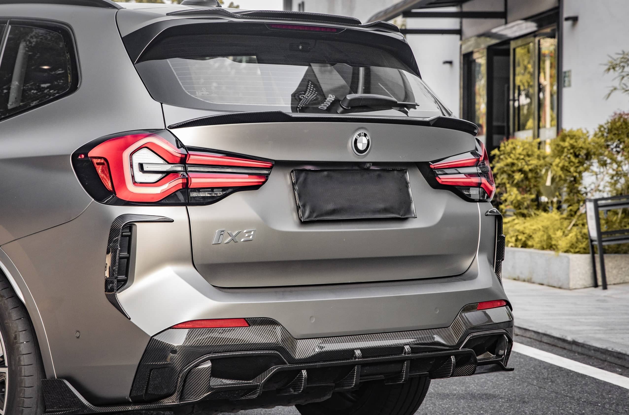 Kies-Motorsports NWCarbon Haus G08i iX3 SQ Style Dry Carbon Spoiler