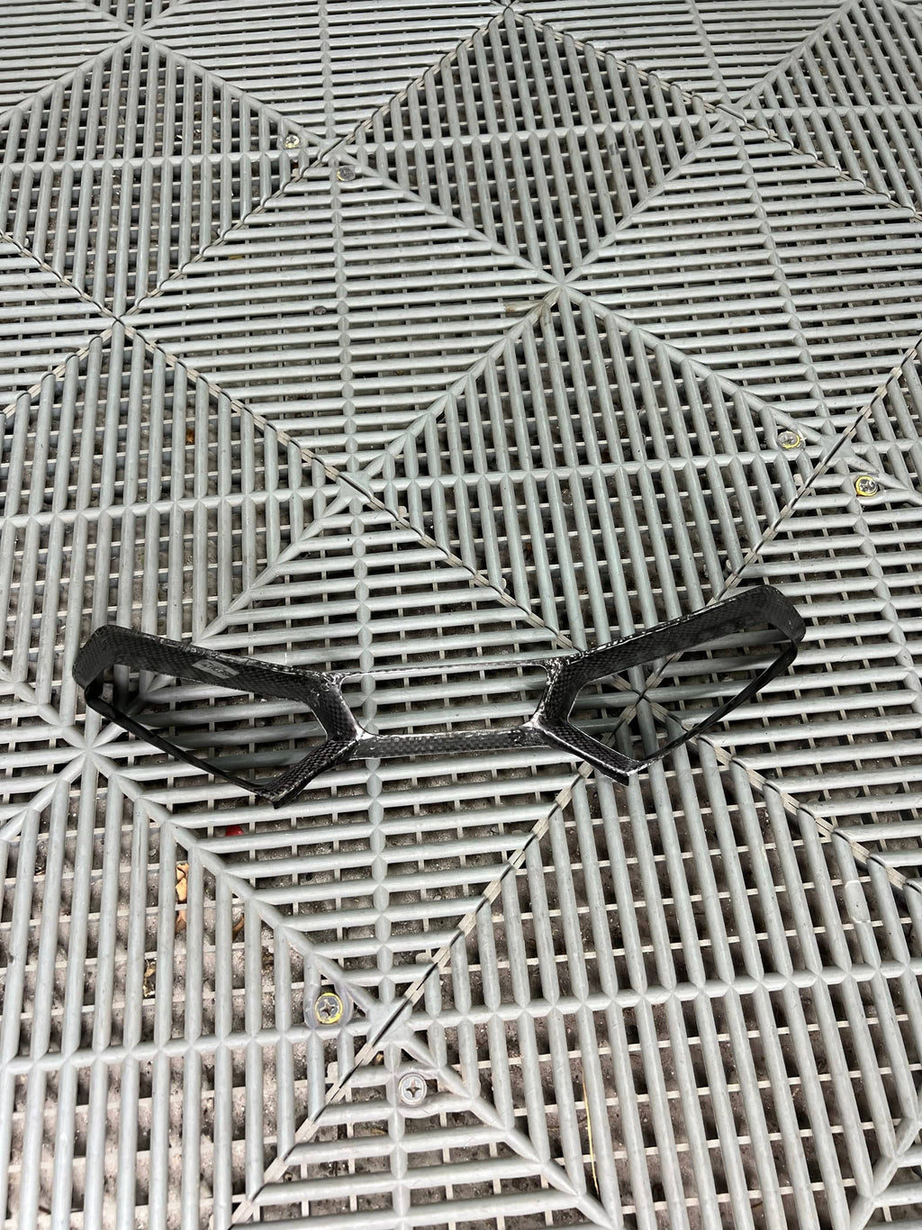 Kies-Motorsports NWCarbon Haus G8X Dry Carbon Fiber Bucket Seat Center Trim