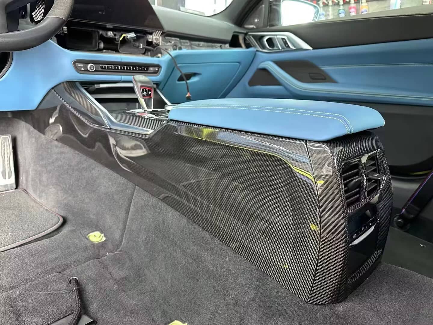 Kies-Motorsports NWCarbon Haus G8X M3/M4 Dry Carbon Fiber Center Console Side Trim