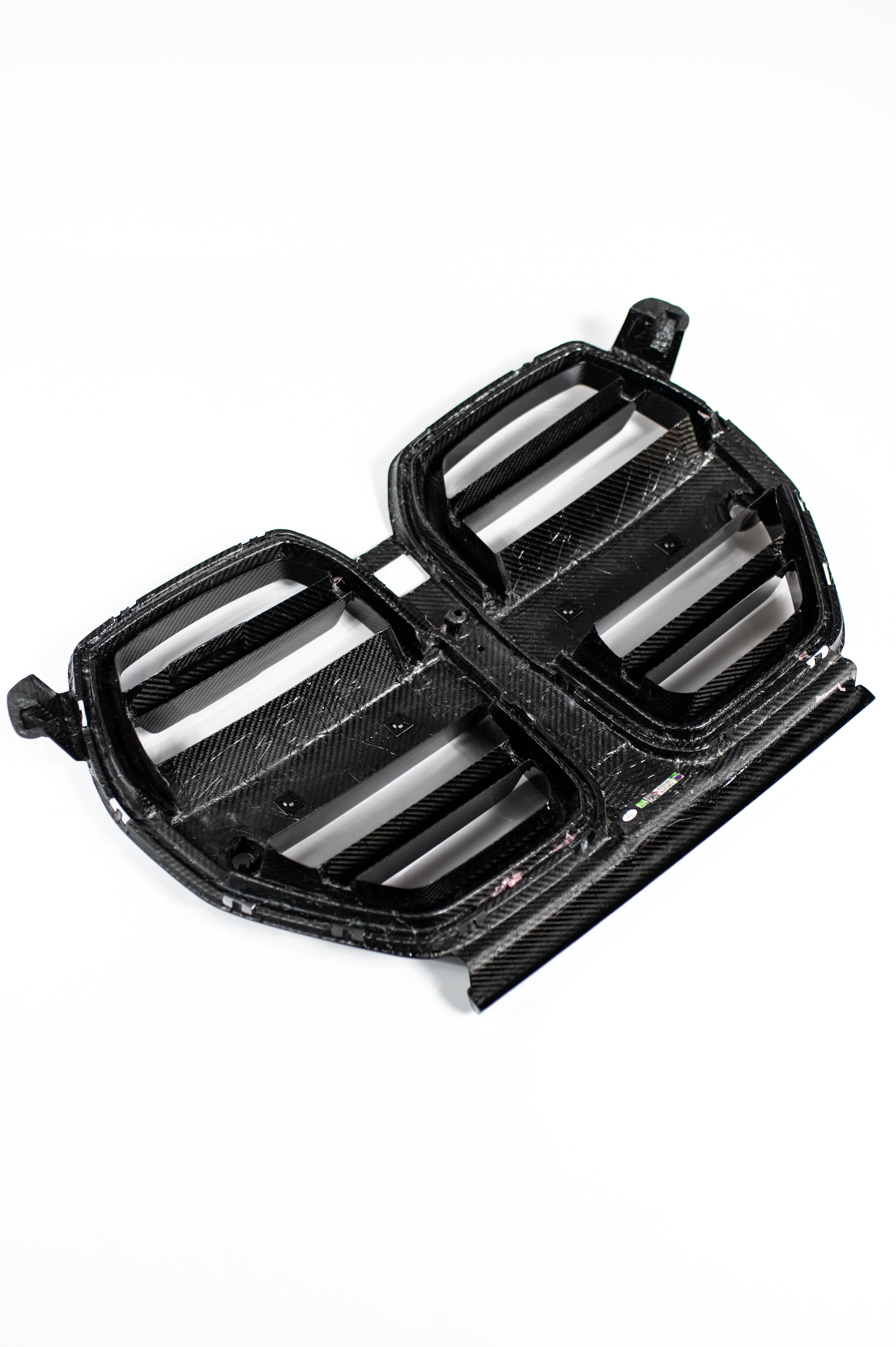 Kies-Motorsports NWCarbon Haus G8X SQ-V Dry Carbon Fiber Grill