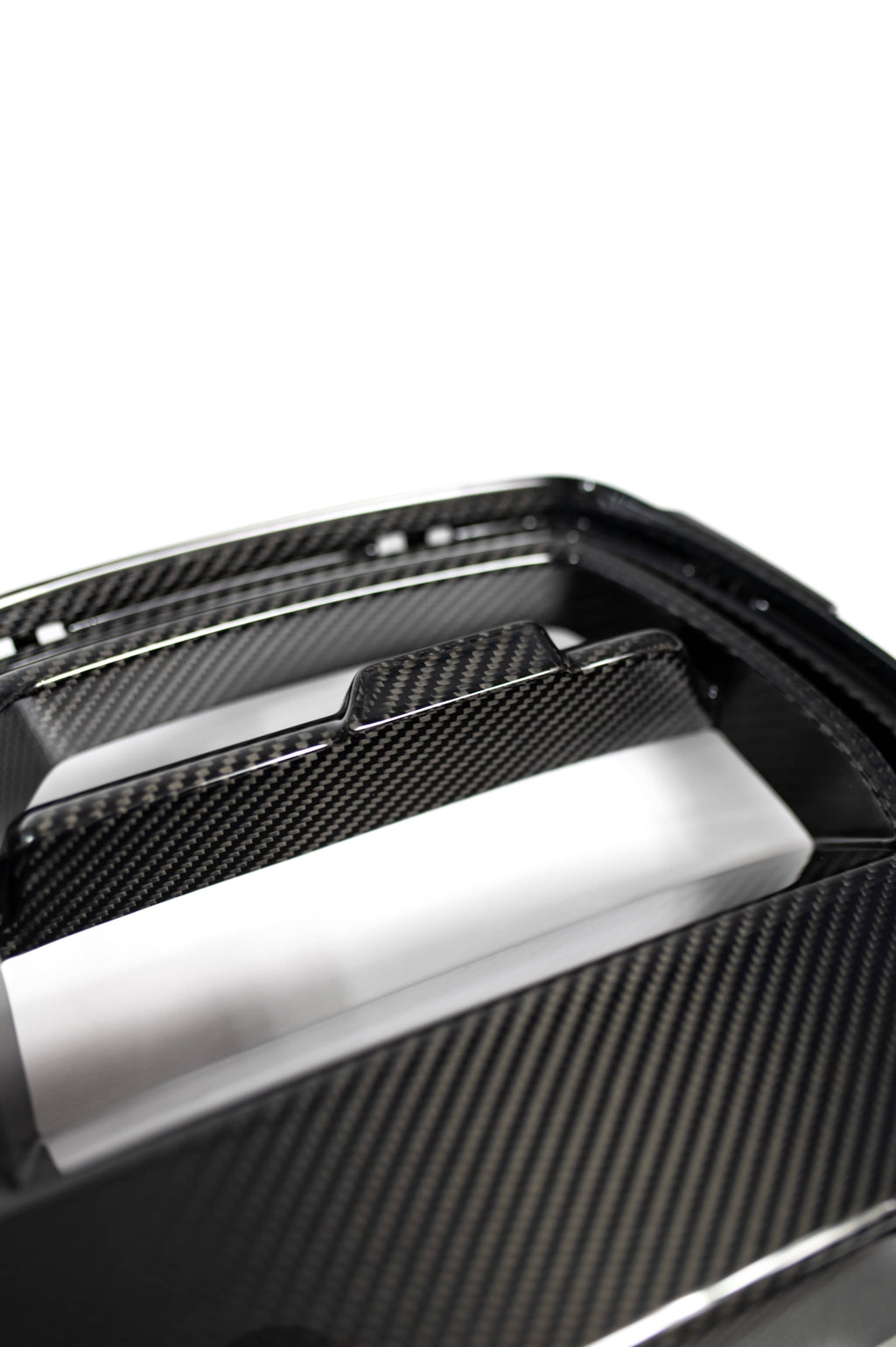 Kies-Motorsports NWCarbon Haus G8X SQ-V Dry Carbon Fiber Grill
