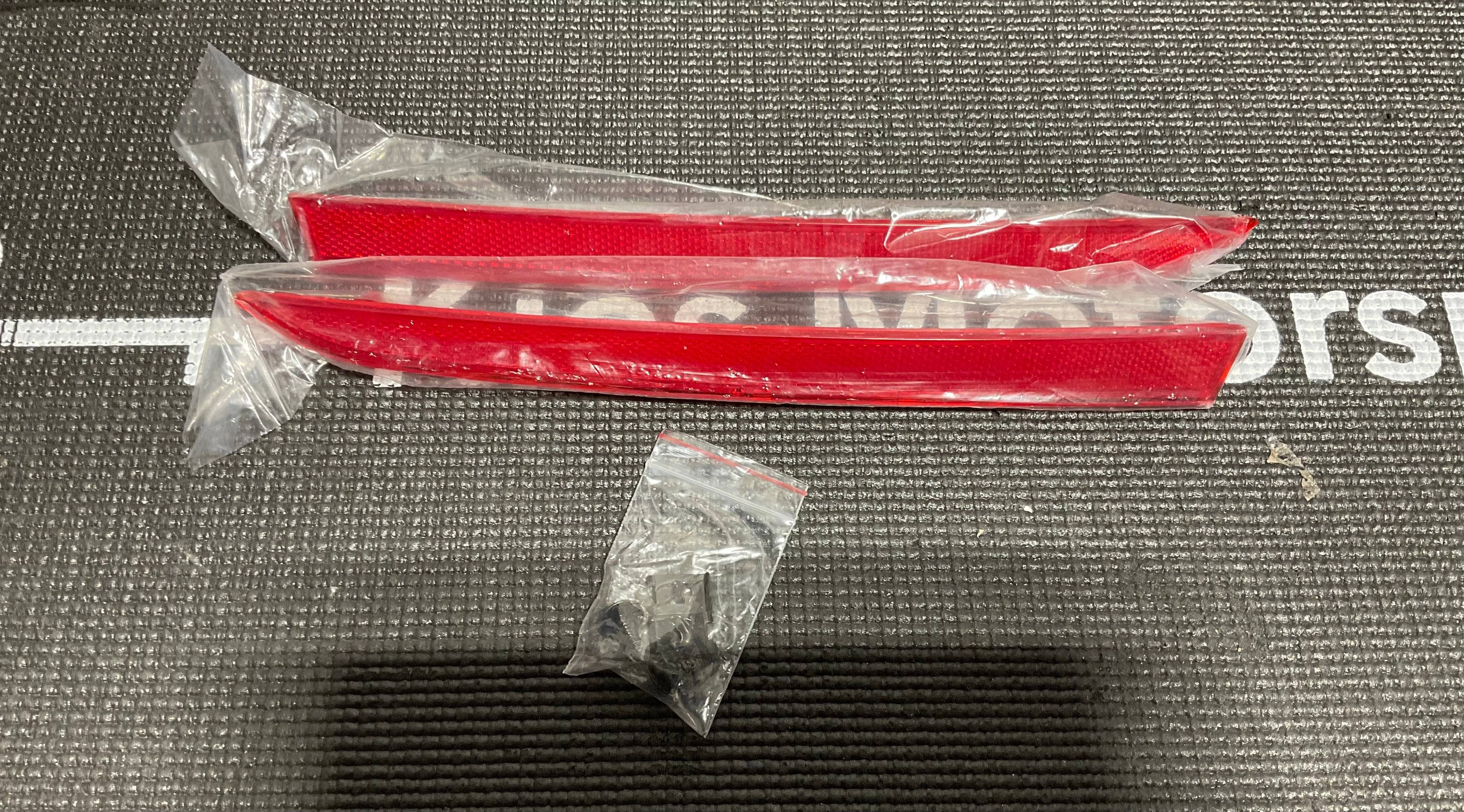 Kies-Motorsports Open Box Item OPEN BOX - Kies Motorsports BMW F30 M Sport Rear Reflectors Main image