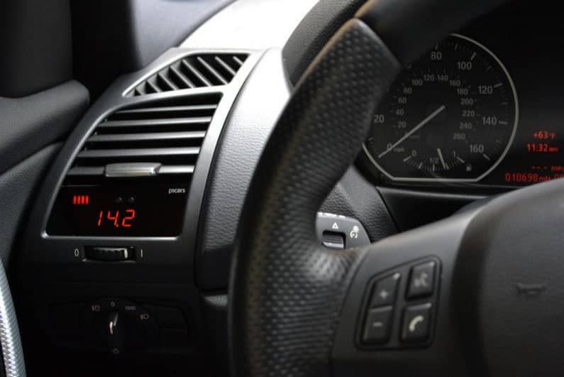 Kies-Motorsports P3 P3 Gauge - BMW 1 Series E8X Main image
