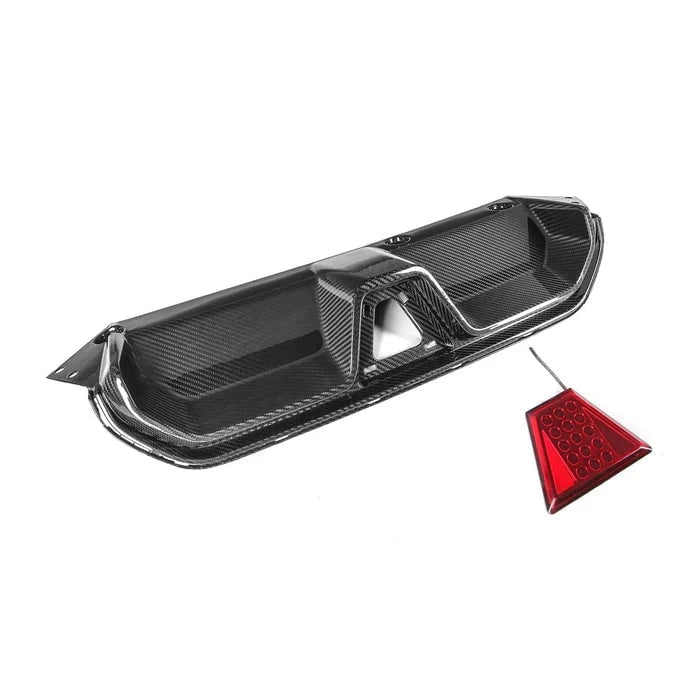 Kies-Motorsports R44 Performance MHC+ BMW M5 LCI CS Style Rear Diffuser With LED In Pre Preg Gloss Carbon Fibre (F90)