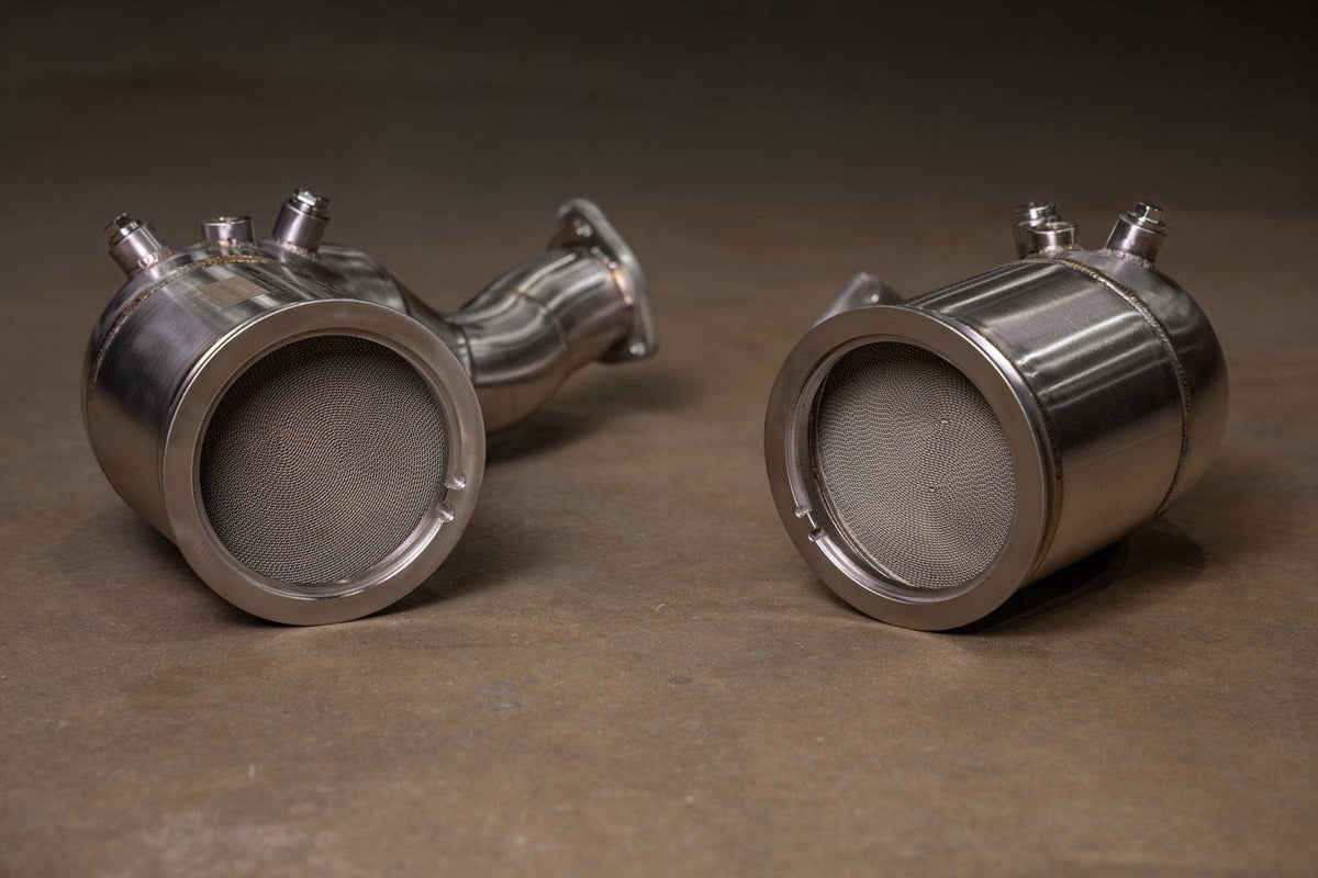 Kies-Motorsports Valvetronic Designs Audi C8 RS6 / RS7 400 Cell Catted Downpipes