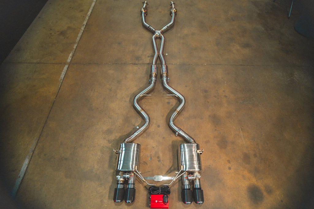 Kies-Motorsports Valvetronic Designs BMW E9x M3 Valved Sport Exhaust System (V2) '+ SPORT Euro 6 Catted 200 Cell MIDPIPE (Dual Resonated) / (4) 1X1 CARBON (3.5" OUTLET)