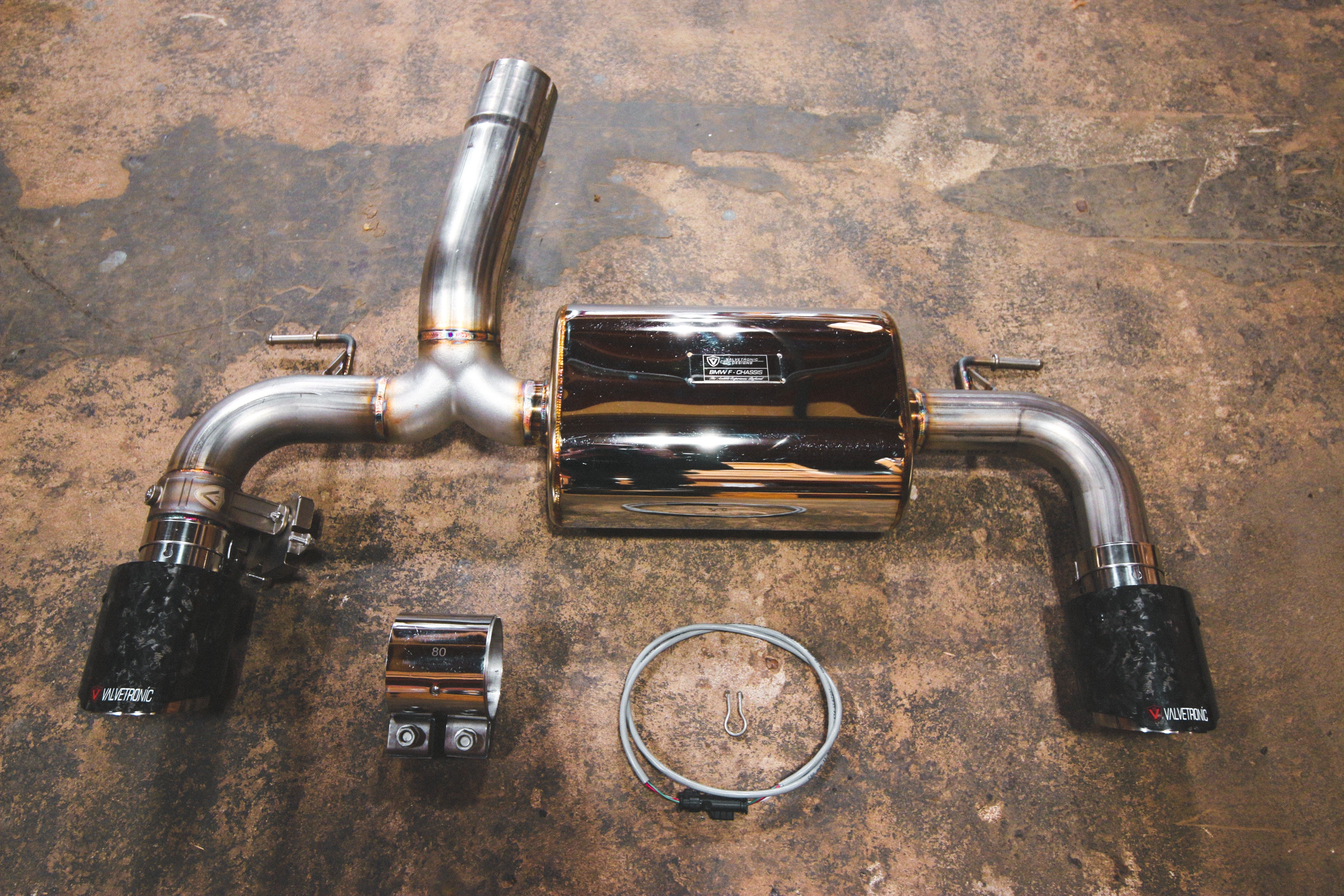 Kies-Motorsports Valvetronic Designs BMW F30 / F22 / F36 / F32 Valved Sport Exhaust System (Axleback) 6 Cylinder / (2) Forged Carbon Fiber Main image