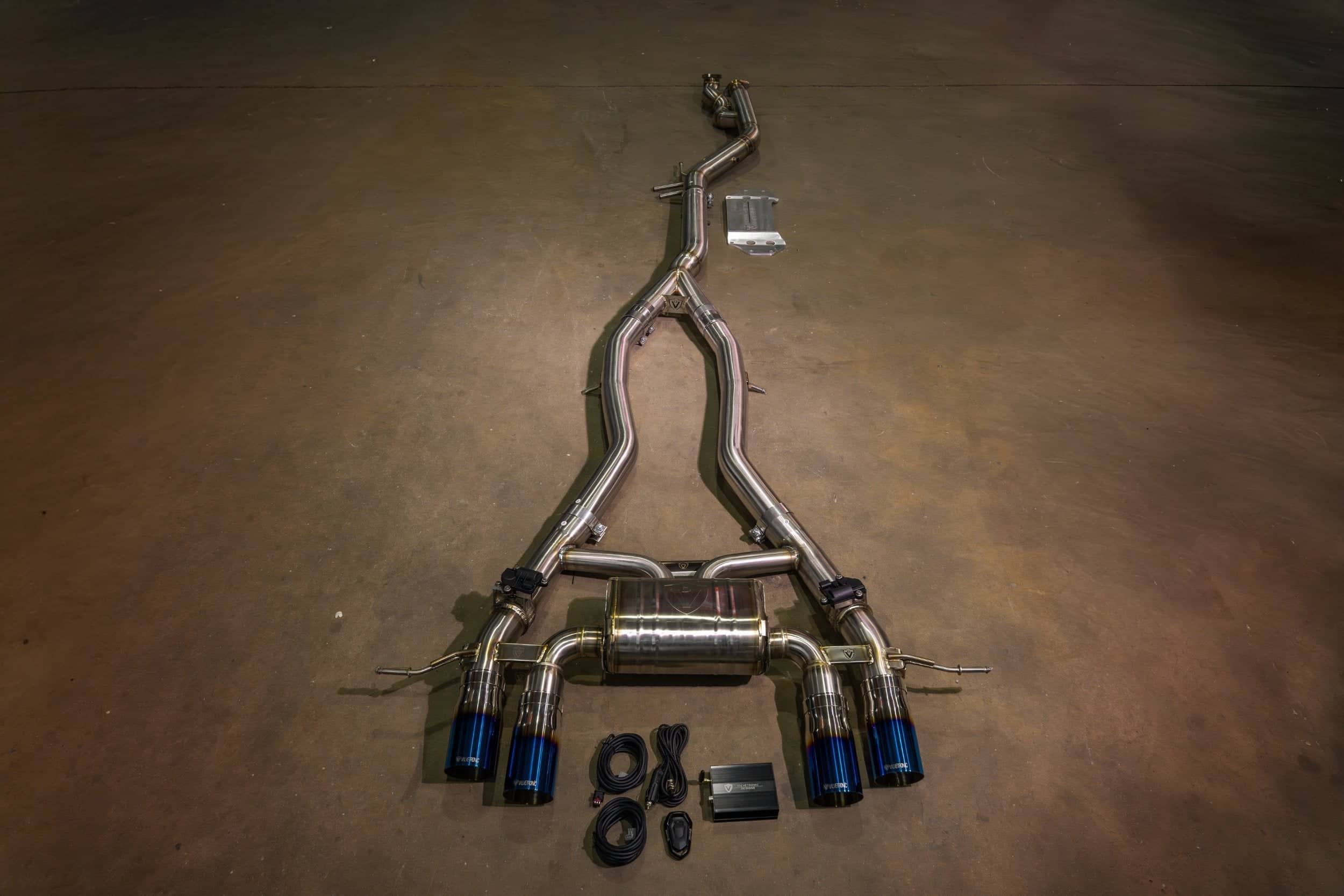 Kies-Motorsports Valvetronic Designs BMW G8x M3 / M4 Valved Sport Exhaust System FULL SYSTEM EQUAL LENGTH (CATBACK) / BRUSHED T304 STAINLESS STEEL / (4) BURNT (3.5 OUTLET)