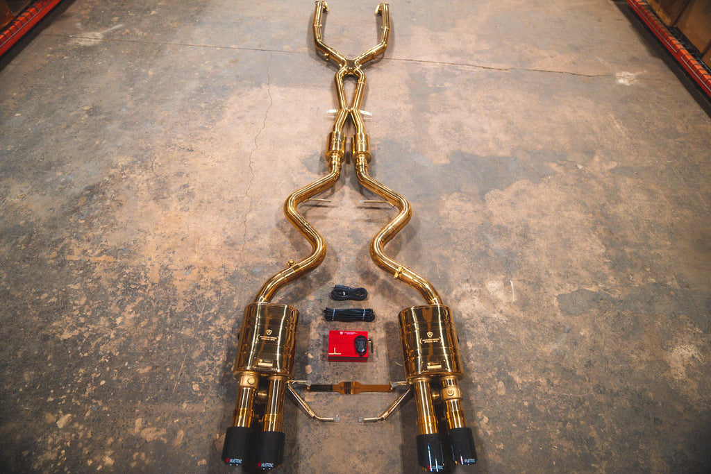 Kies-Motorsports Valvetronic Designs BMW M3 E9x V2 Valved Race Exhaust System (GOLD) (4) 1x1 Carbon Fiber Gold Inner Exhaust tips