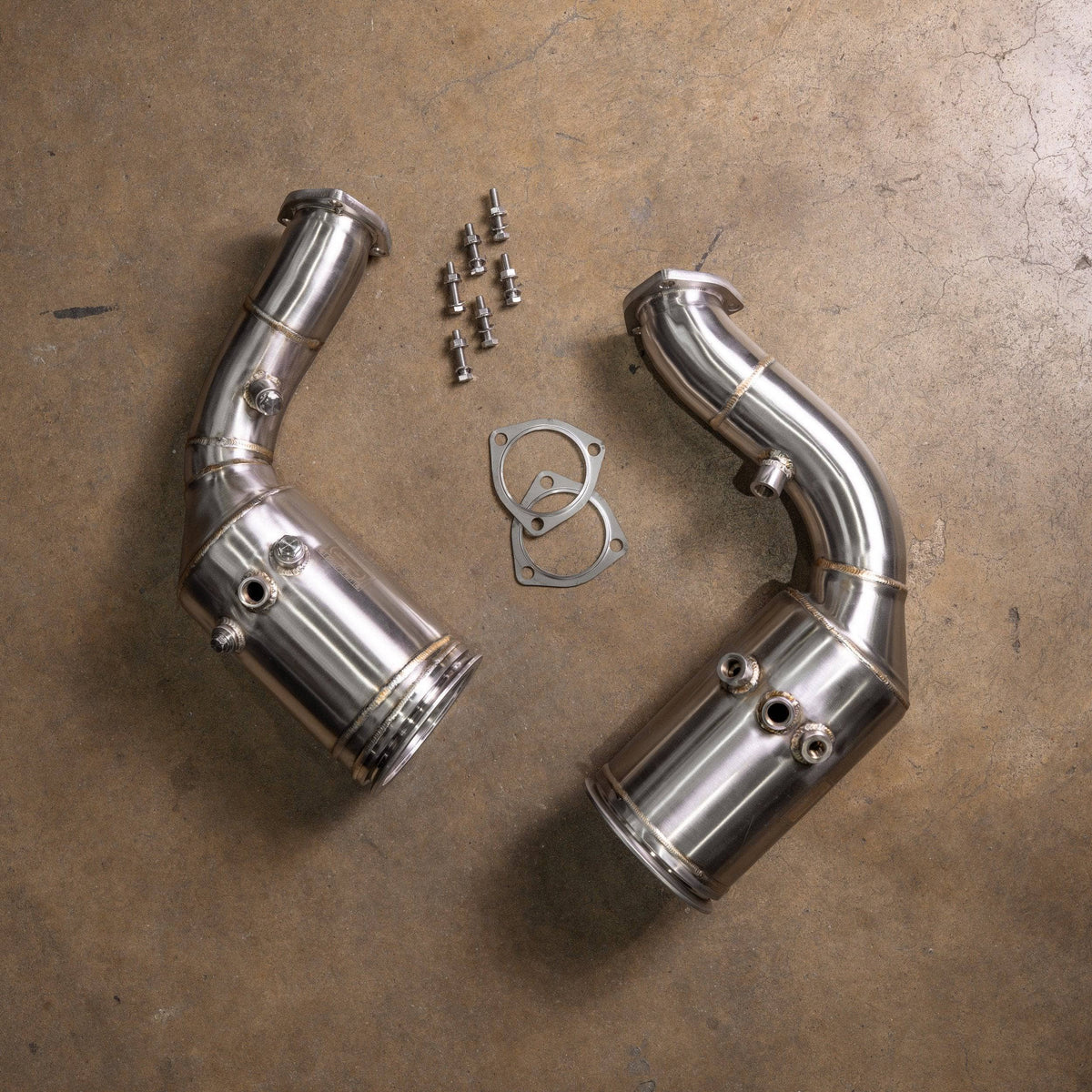 Kies-Motorsports Valvetronic Designs Lamborghini Urus 400 Cell Catted Downpipes