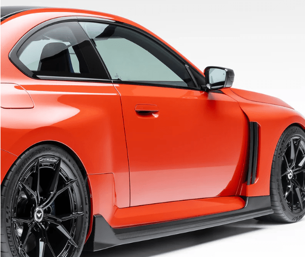 Kies-Motorsports Vorsteiner Vorsteiner BMW G8X M2 VRS Aero Vented Fenders with Side Skirts Carbon Fiber PP 2x2 Glossy Main image